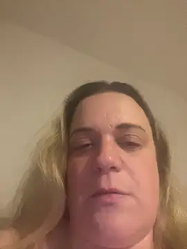 Piper_Milf_36's cam snapshot