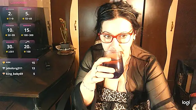 exiMIlf's cam snapshot