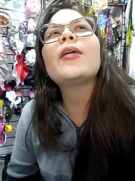 Vale_Saenzz live sex cam