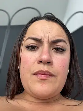 Lesly_10- live sex cam