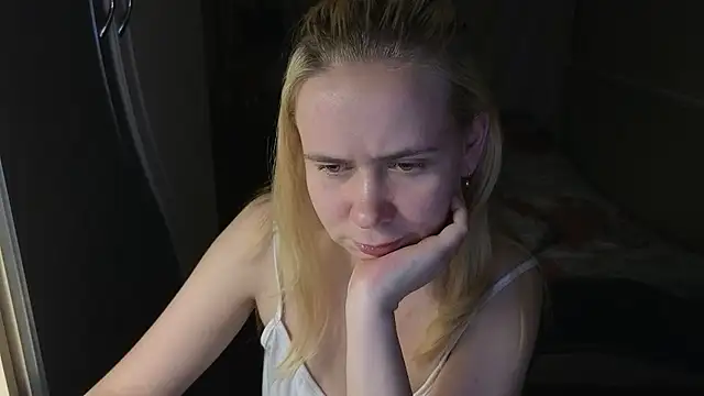 Riley_Roo live sex cam