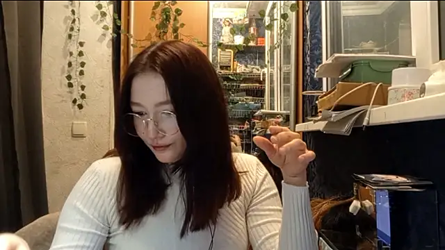 PhoebePalmer's cam snapshot