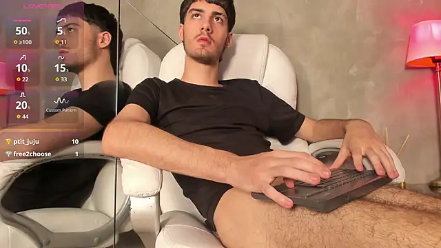 Emir_Ozan_'s cam snapshot