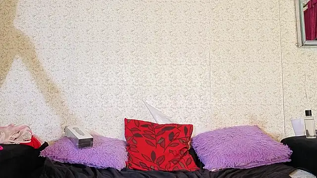 Harley_and_Saray_pm live sex cam