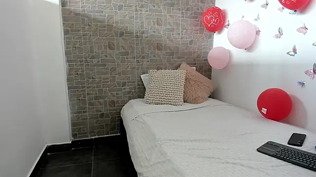 CynthiaFrost's cam snapshot