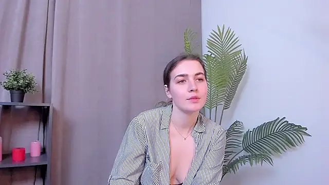 ShalaBethay's cam snapshot