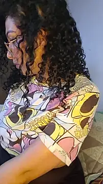 LondonHilton's cam snapshot