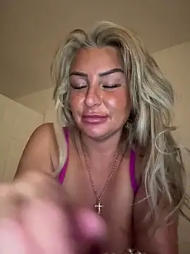 Gypsyrose_x1 live sex cam