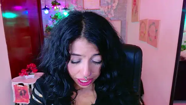 REDHOTTER_'s cam snapshot