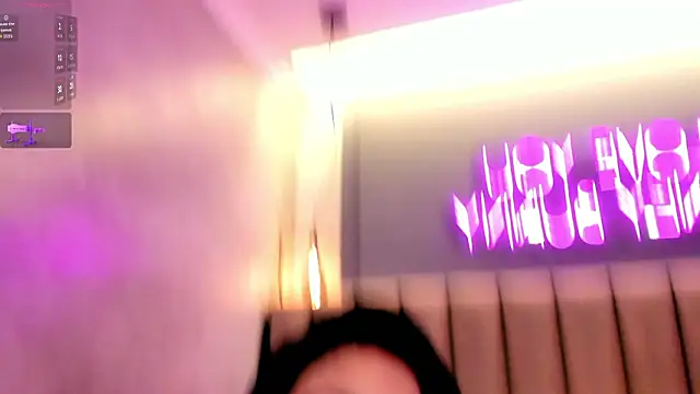 Naomymonroe_'s cam snapshot