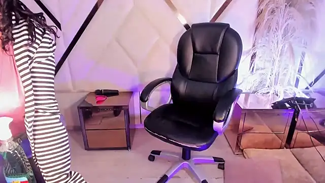 Irina_Rouse's cam snapshot