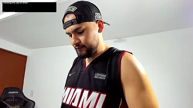 SebastianKnight's cam snapshot