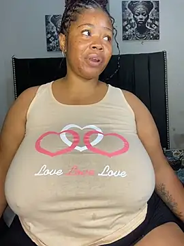 LunaCovenn's cam snapshot