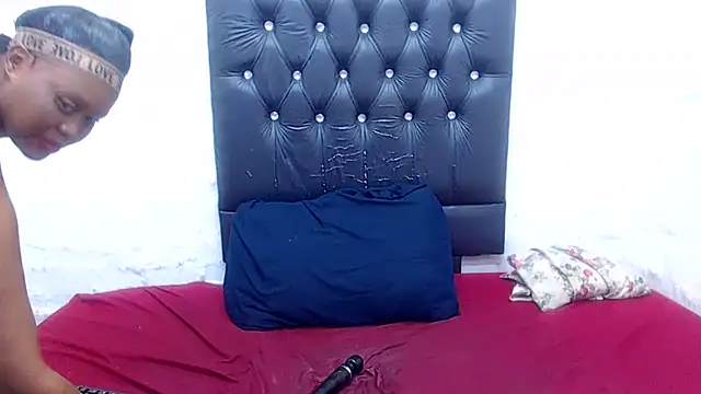 AUGUSTBLOOMxx's cam snapshot