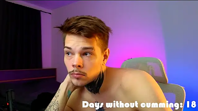 DENIS_HERE's cam snapshot