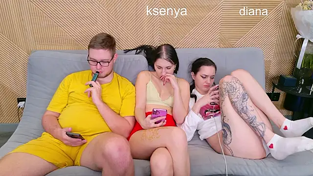 Ksenny live sex cam