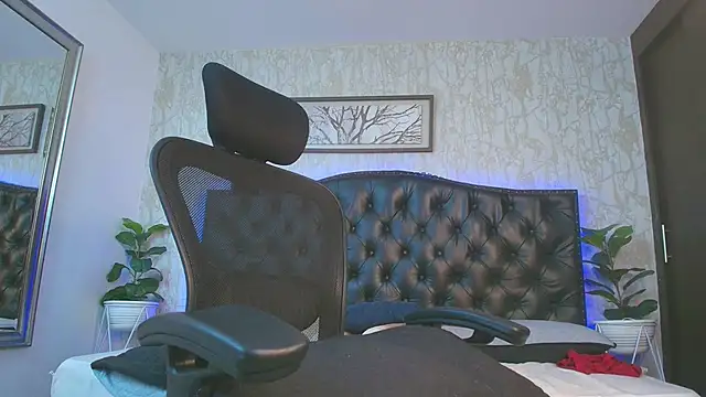 Lander_Cruz live sex cam