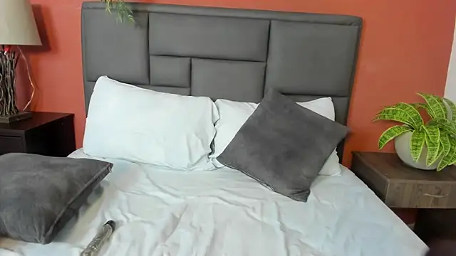 aris10_'s cam snapshot