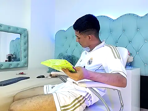 Apolo_Richards live sex cam