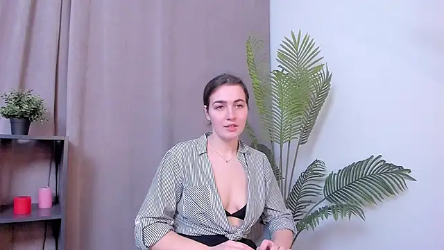 ShalaBethay's cam snapshot