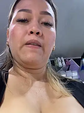 Danielavegax live sex cam