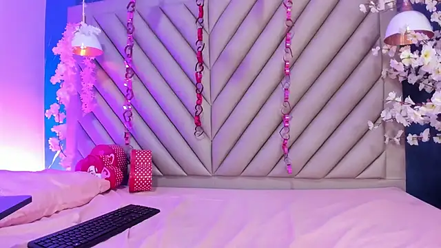 IrinaVoshh_'s cam snapshot