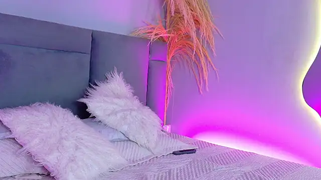 AlynAllen live sex cam