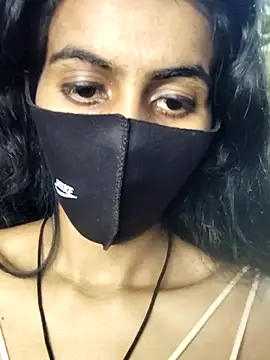 Thaper_Meera2's cam snapshot