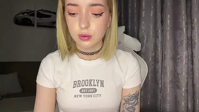 AToriaMuse's cam snapshot