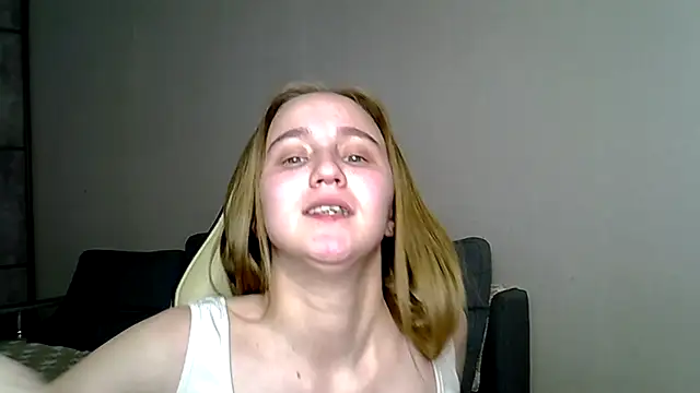 christimontero's cam snapshot