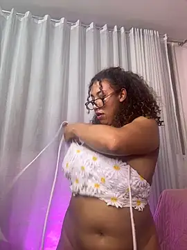 lauraltt's cam snapshot