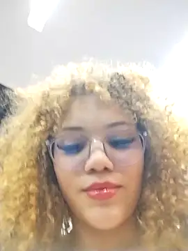 SirenRouge_69's cam snapshot