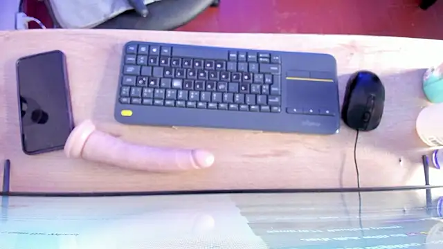 BarbieHannaB_'s cam snapshot