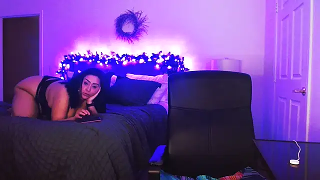 AlyssiaAmoreXO's cam snapshot