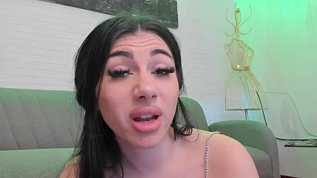 Kira_West's cam snapshot