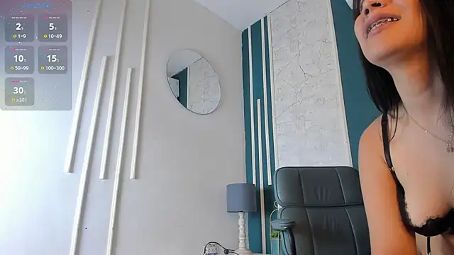 Adrienne__'s cam snapshot