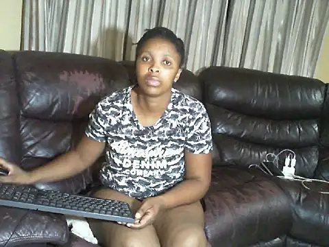 Caramel-Diva's cam snapshot