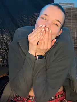 LoreenKinky live sex cam