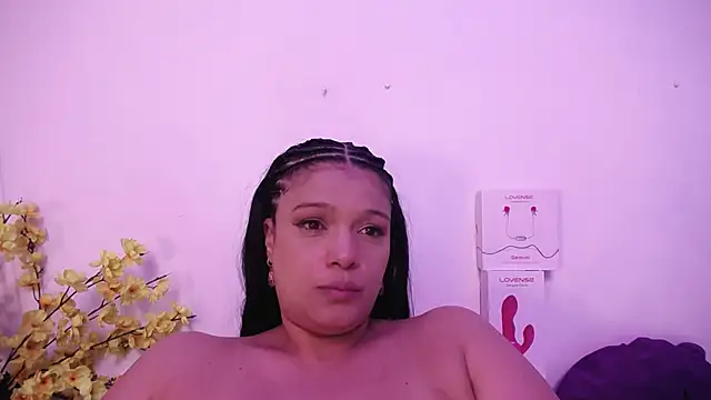 Nicol_Love0's cam snapshot