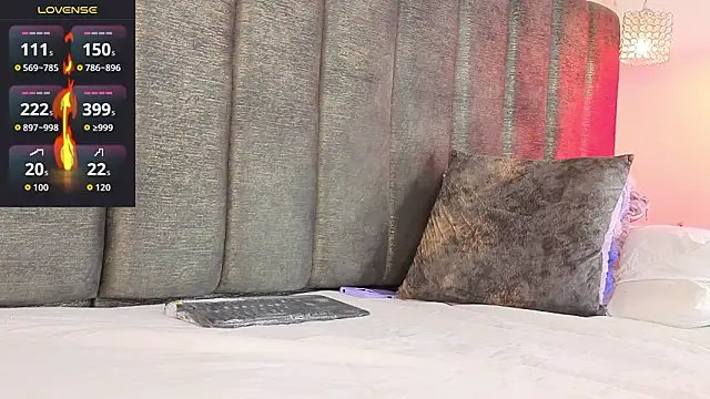 Tania_Diaz_ live sex cam