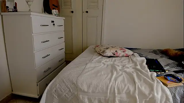 LisaHadwin live sex cam