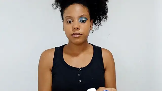 EsterSantopietro's cam snapshot