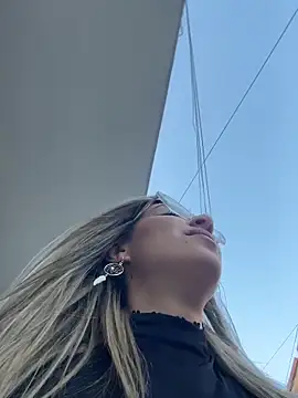 Isabella_Varella live sex cam