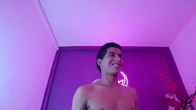 Noah_Greenhartt live sex cam