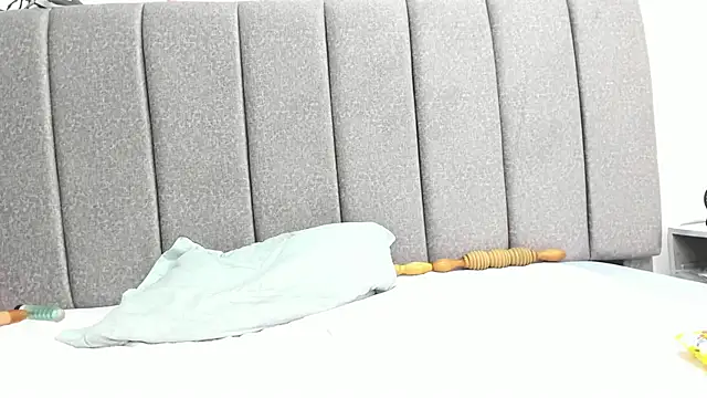 Giselle_James's cam snapshot