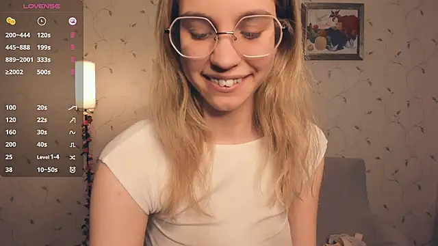 JoanBaggott live sex cam