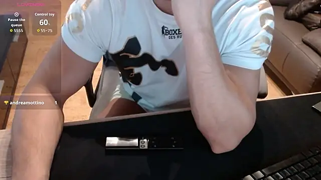 sensualman90 live sex cam