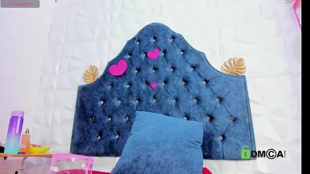 _Victoria_milf_'s cam snapshot