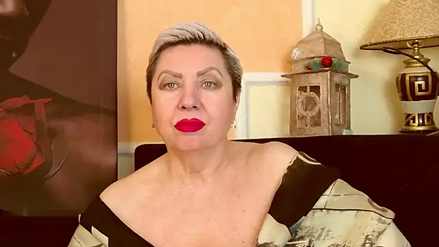 LadyPosh live sex cam