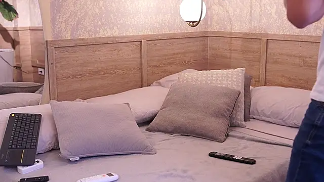 Ethan_occonor's cam snapshot